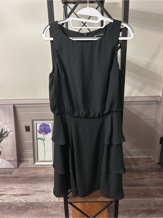 Banana Republic Dresses & Skirts - Banana Republic Black Sleeveless Tiered Mini Dress